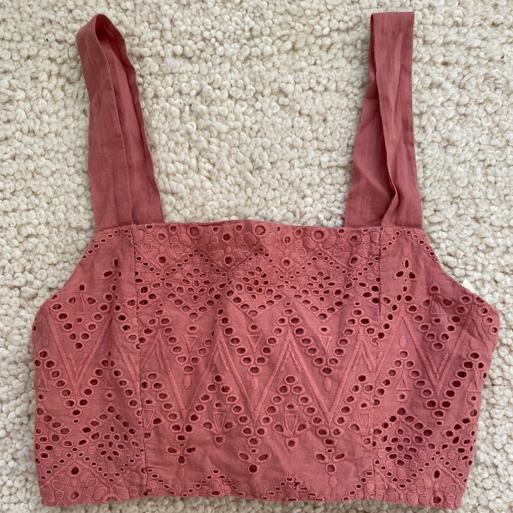 Pink cut out design crop tank top size xs